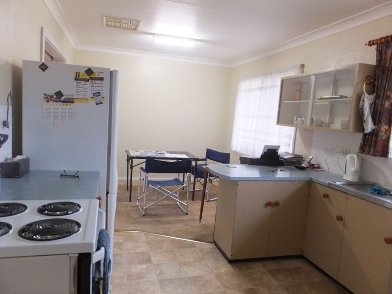 9 Gladys Street, Tamworth NSW 2340