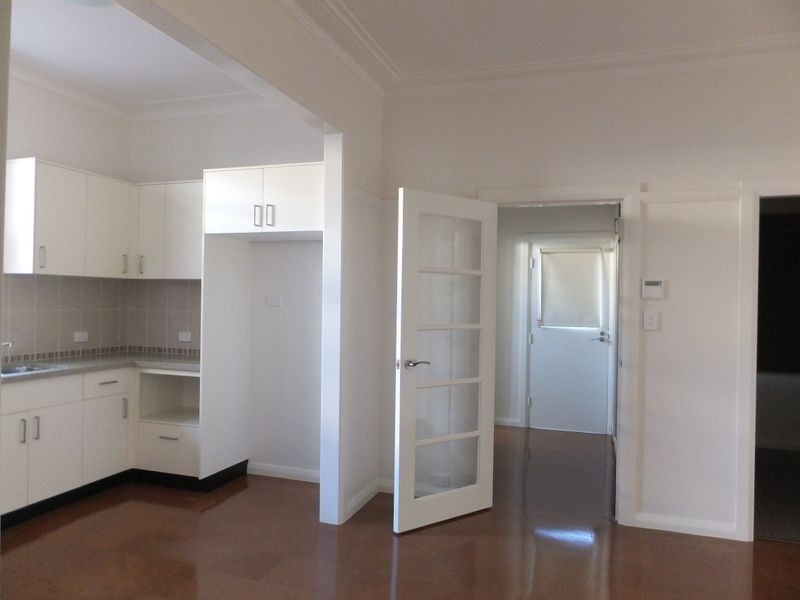 1 Douglas Avenue, Tamworth NSW 2340