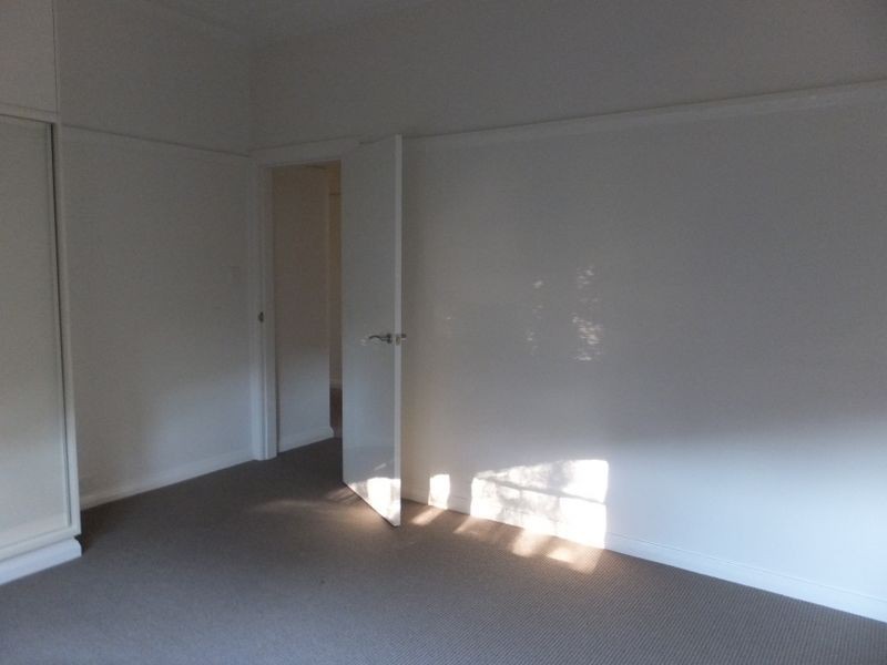 1 Douglas Avenue, Tamworth NSW 2340