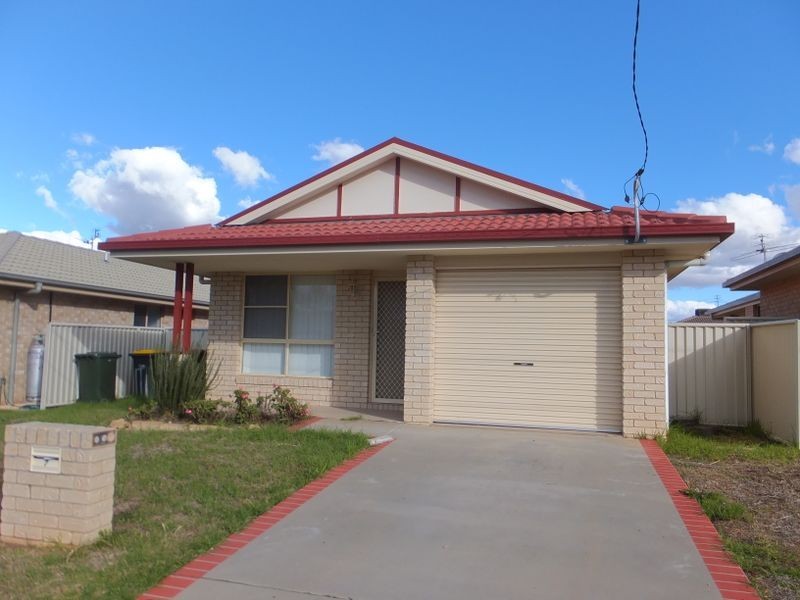 7 Mitchell Street, Tamworth NSW 2340