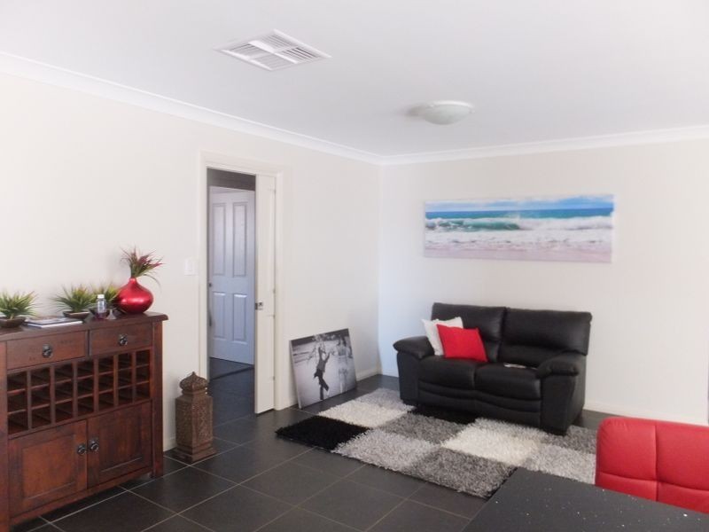 32 Nowland Cresent, Tamworth NSW 2340