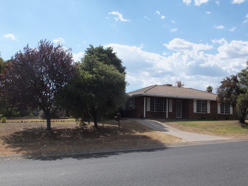 35 Carole Drive, Kootingal NSW 2352