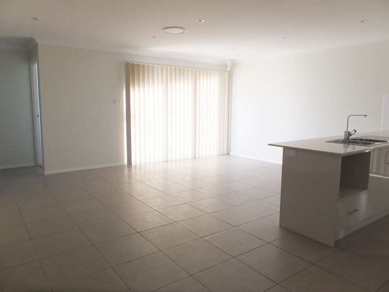 15 Regal Park Drive, Tamworth NSW 2340