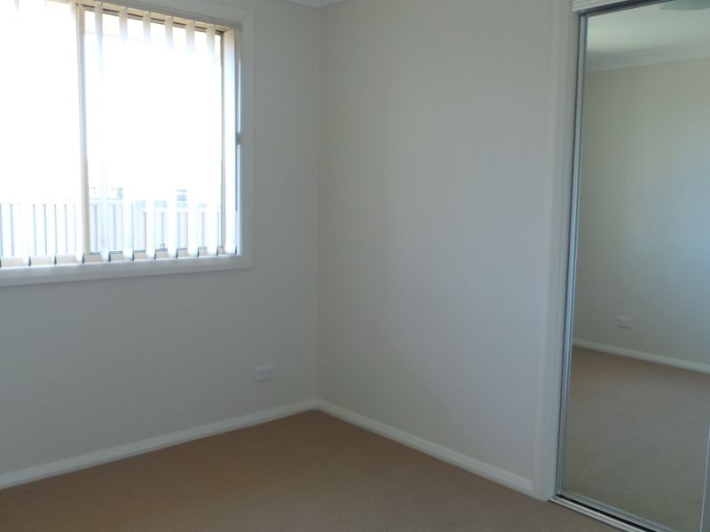 21 Regal Park Drive, Tamworth NSW 2340