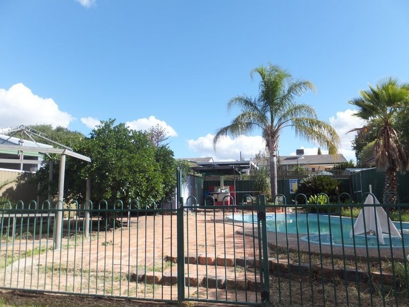 16 Croydon Avenue, Tamworth NSW 2340