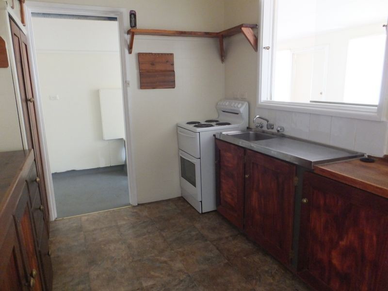 16 Croydon Avenue, Tamworth NSW 2340