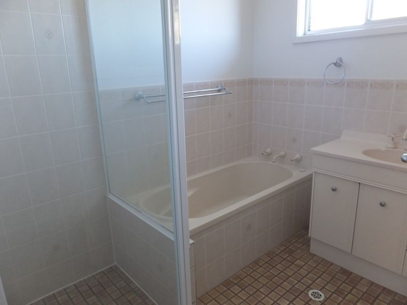 1 Chapman Close, Tamworth NSW 2340