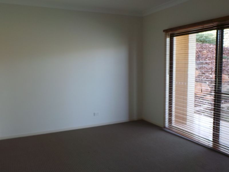 2/10 Glenview Place, Tamworth NSW 2340