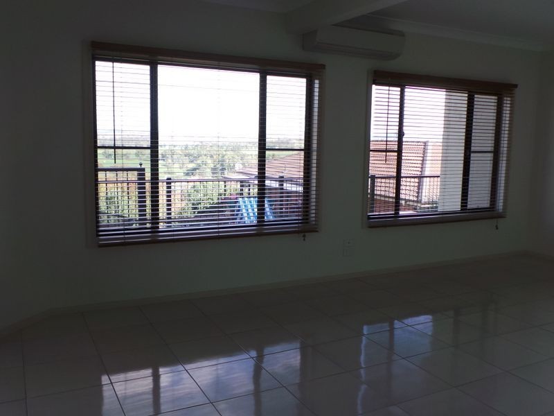 2/10 Glenview Place, Tamworth NSW 2340