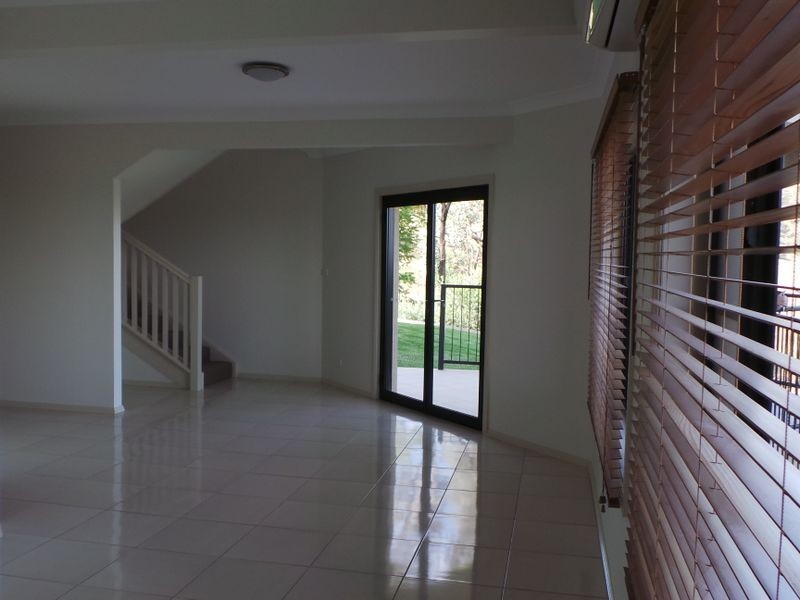 2/10 Glenview Place, Tamworth NSW 2340