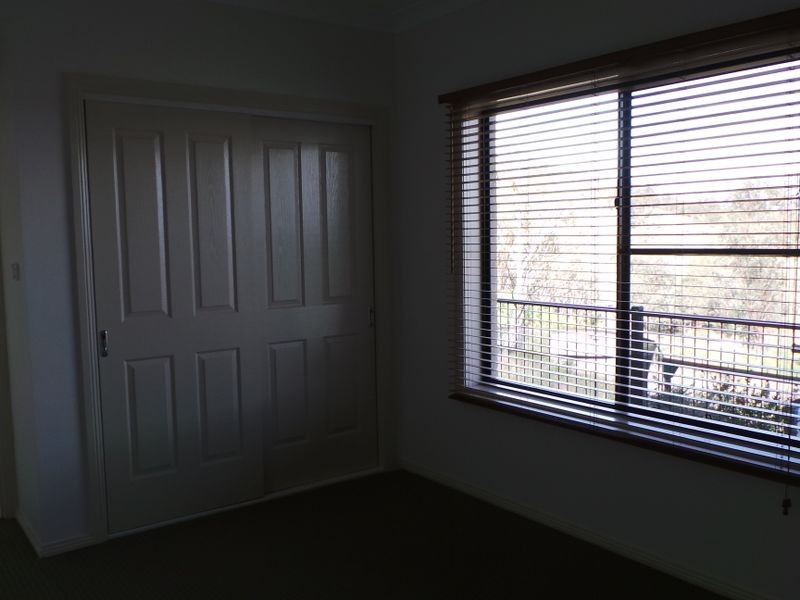 2/10 Glenview Place, Tamworth NSW 2340