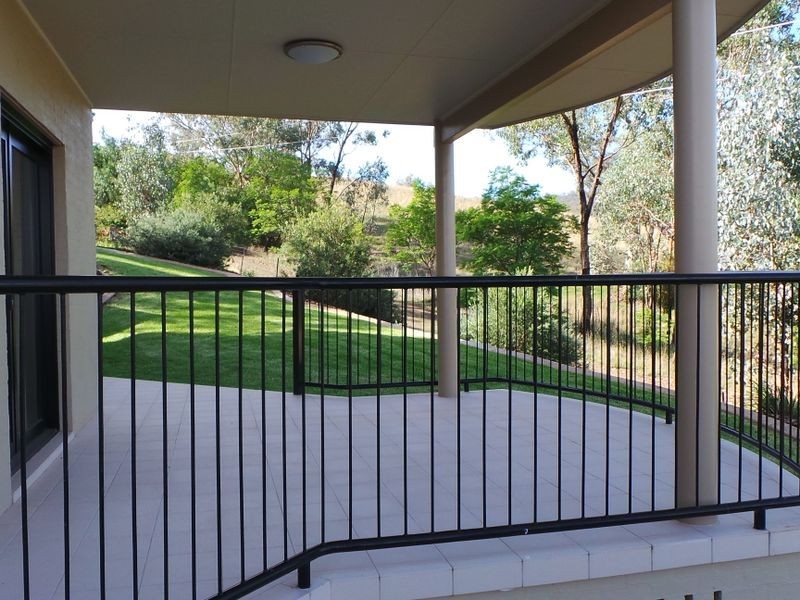 2/10 Glenview Place, Tamworth NSW 2340