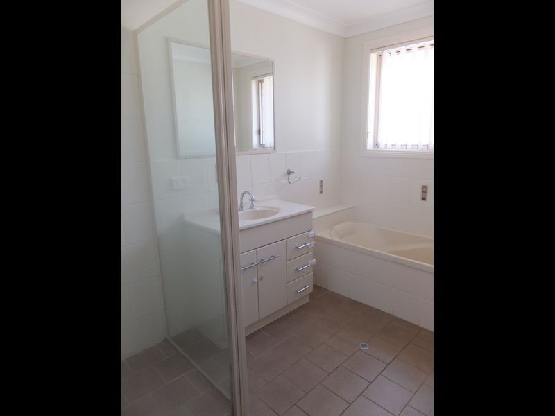 20 Fishermans Place, Tamworth NSW 2340