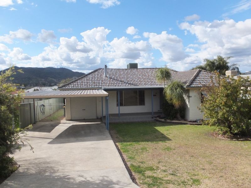 143 Calala Lane, Tamworth NSW 2340