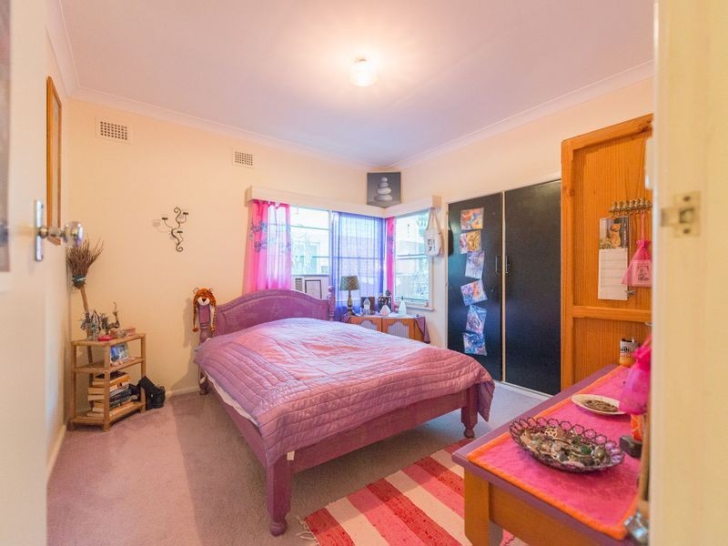 11 Sapphire Cres, Tamworth NSW 2340