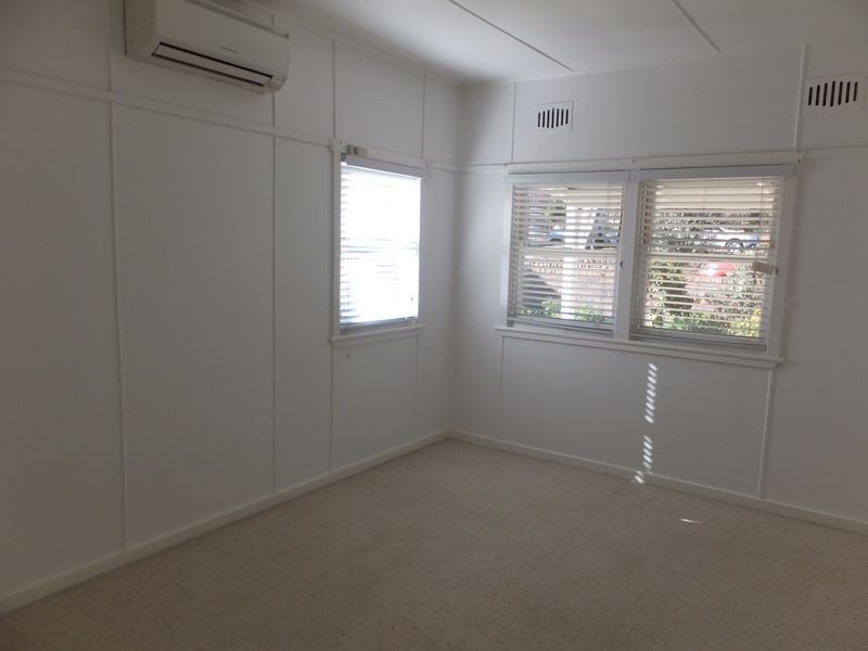 57 Raglan Street, Tamworth NSW 2340