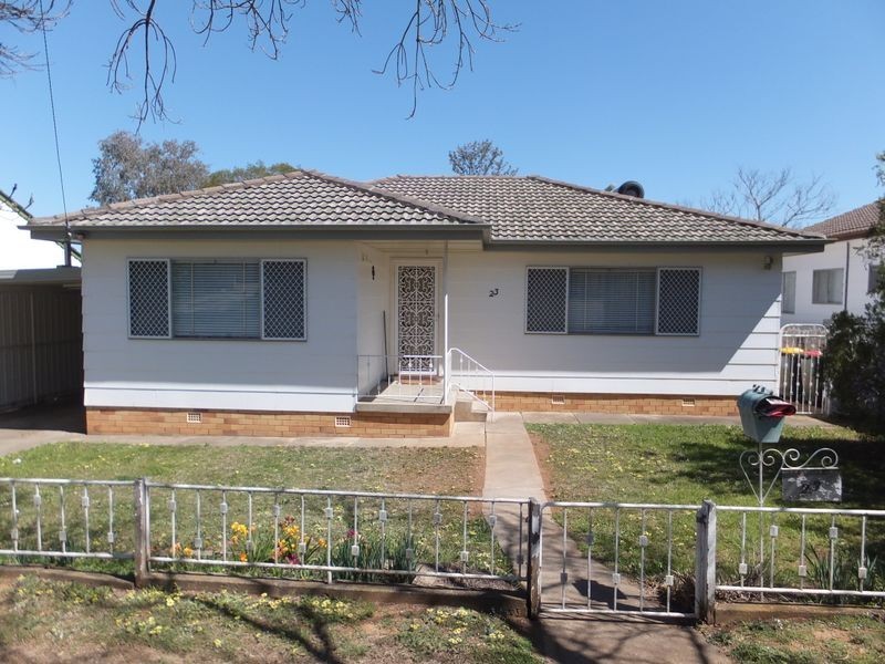 23 Mack Street, Tamworth NSW 2340