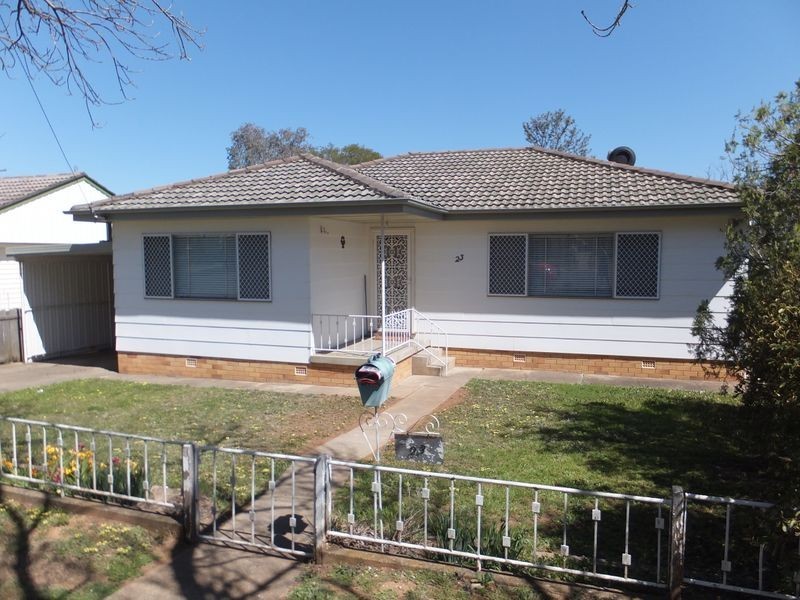 23 Mack Street, Tamworth NSW 2340