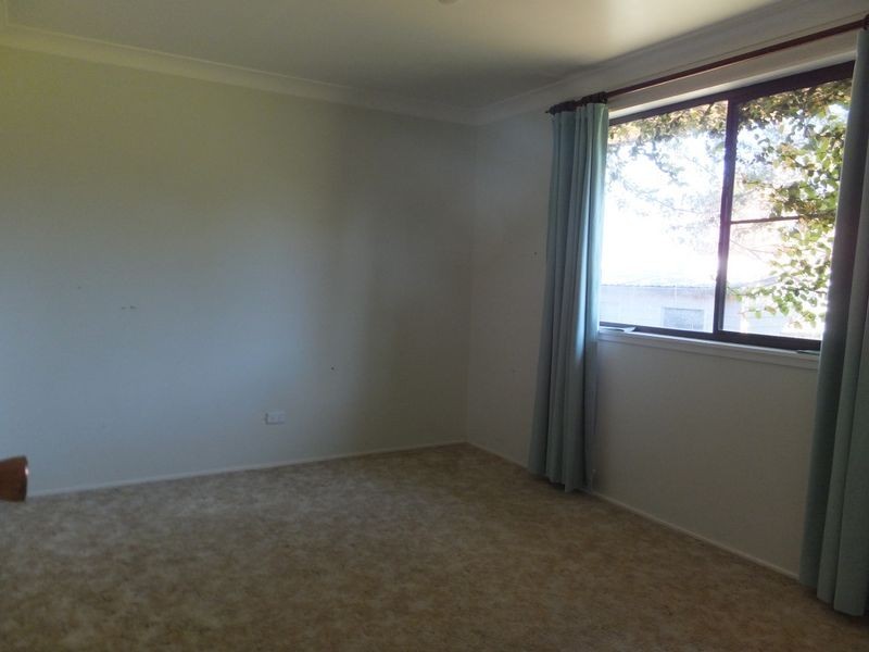 39 Boronia Drive, Tamworth NSW 2340