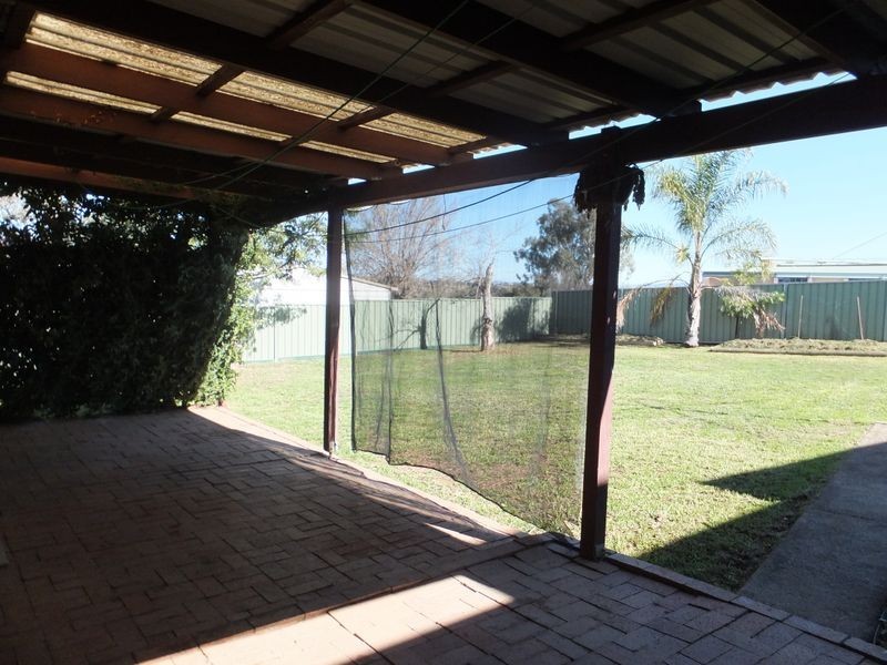 39 Boronia Drive, Tamworth NSW 2340