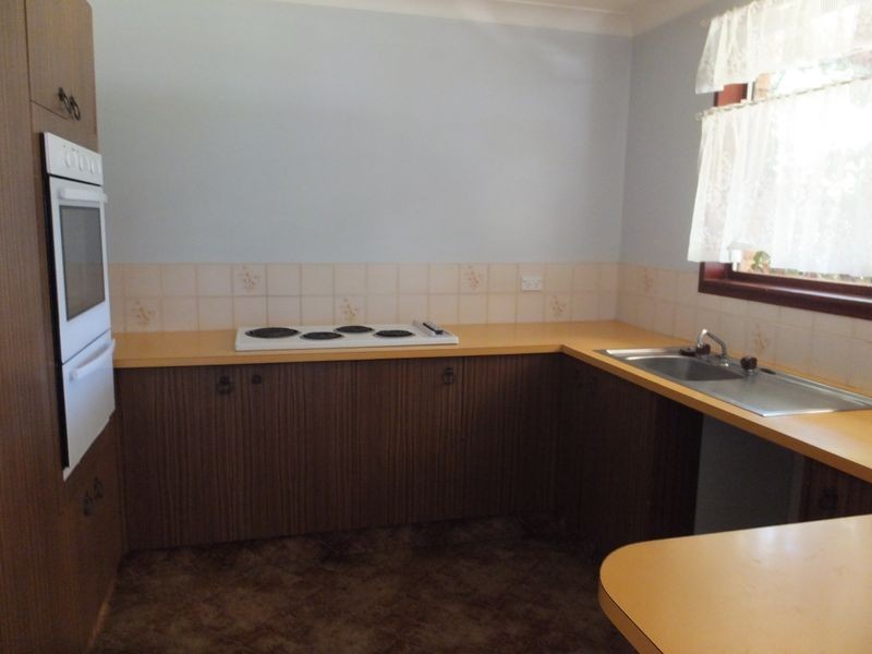 39 Boronia Drive, Tamworth NSW 2340