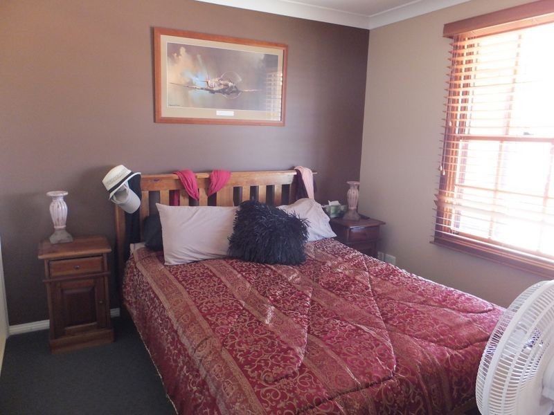 1 Bandalong Street, Tamworth NSW 2340