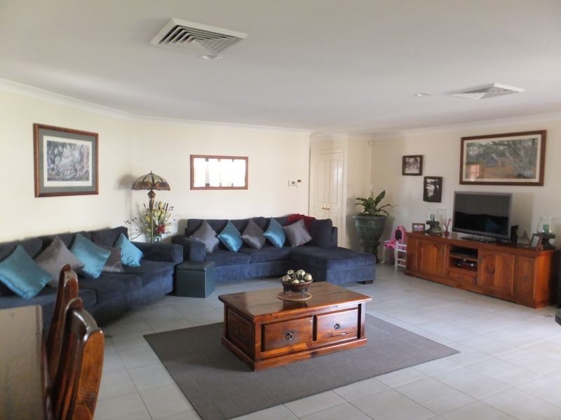 1 Bandalong Street, Tamworth NSW 2340