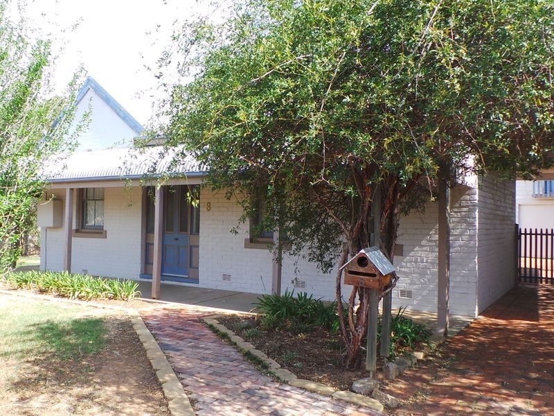 8 Kurrawan Street, Tamworth NSW 2340