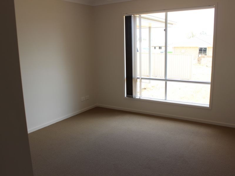 7 McKinlay Place, Tamworth NSW 2340