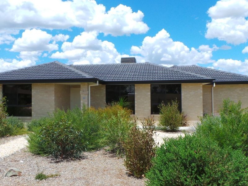 22 Cunningham Street, Tamworth NSW 2340