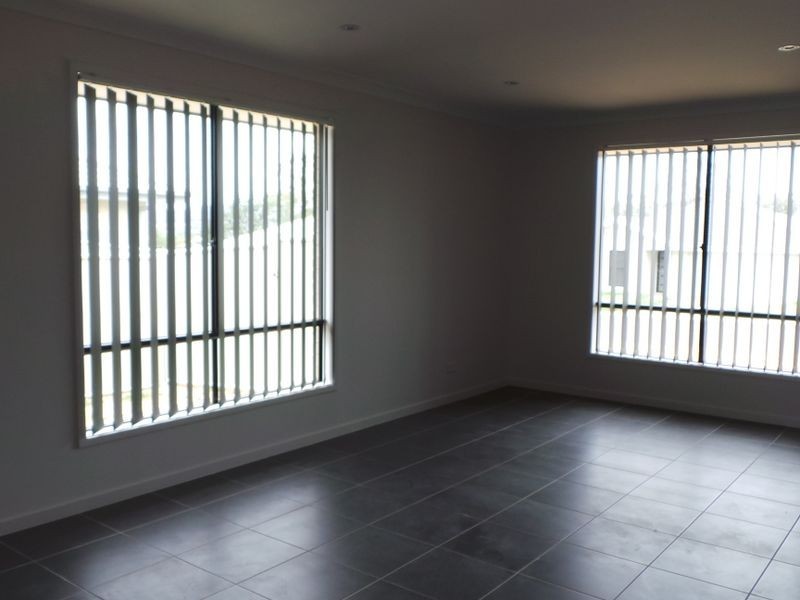 12 Mckinlay Place, Tamworth NSW 2340