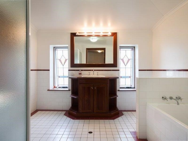 180 Carthage Street, Tamworth NSW 2340