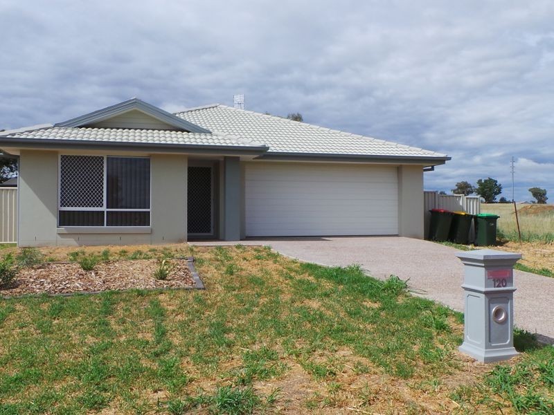120 Goonan Street, Tamworth NSW 2340