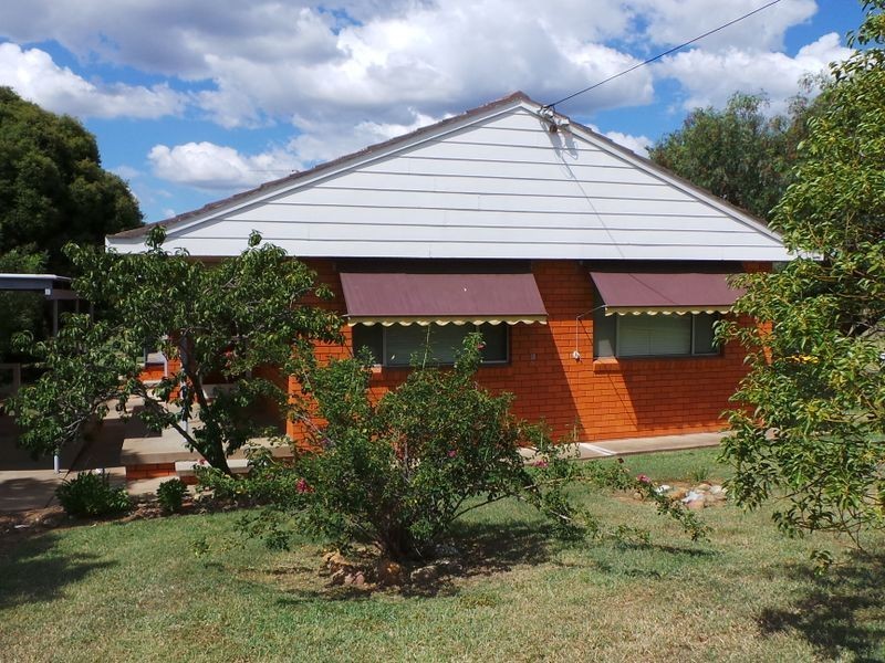 2/22 Harrier Parade, Tamworth NSW 2340