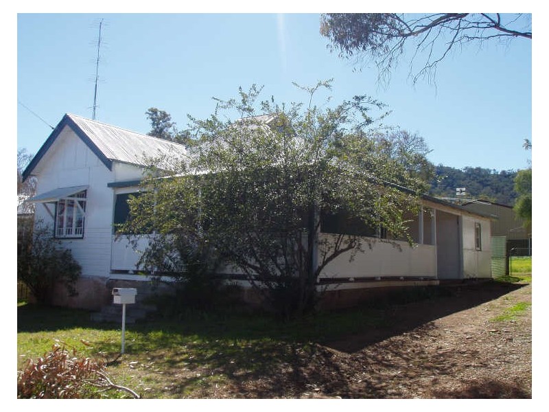 48 Dowell Avenue, Tamworth NSW 2340