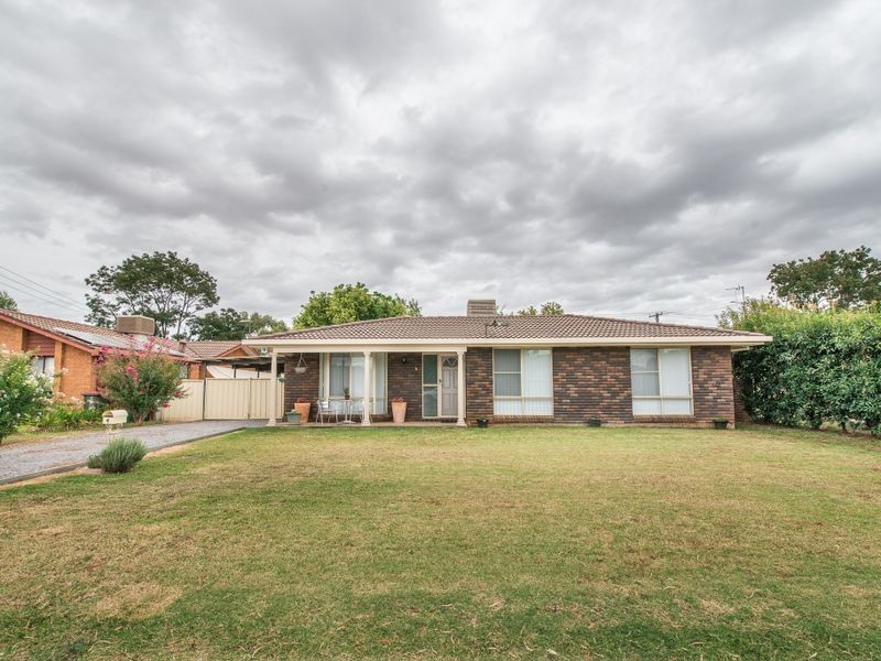 4 Melissa Avenue, Tamworth NSW 2340