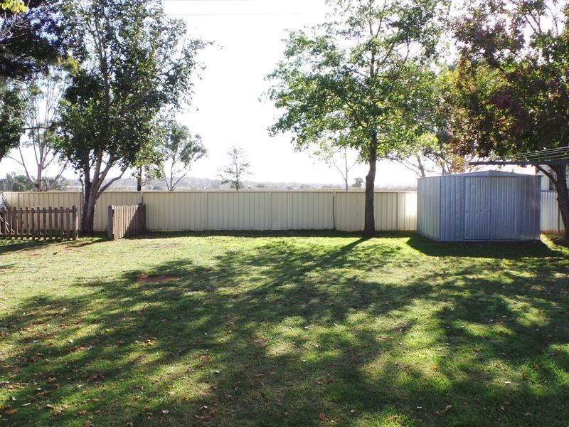 4 Melissa Avenue, Tamworth NSW 2340