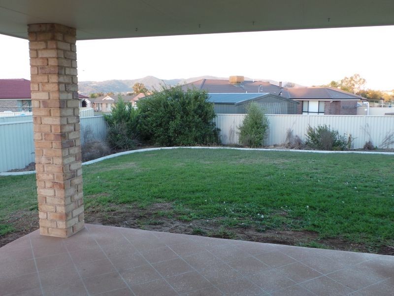 56 Blaxland Way, Tamworth NSW 2340