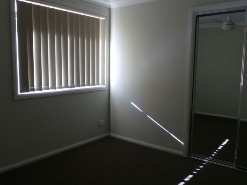 24 Regal Park Drive, Tamworth NSW 2340