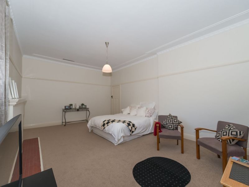 123 Upper Street, Tamworth NSW 2340