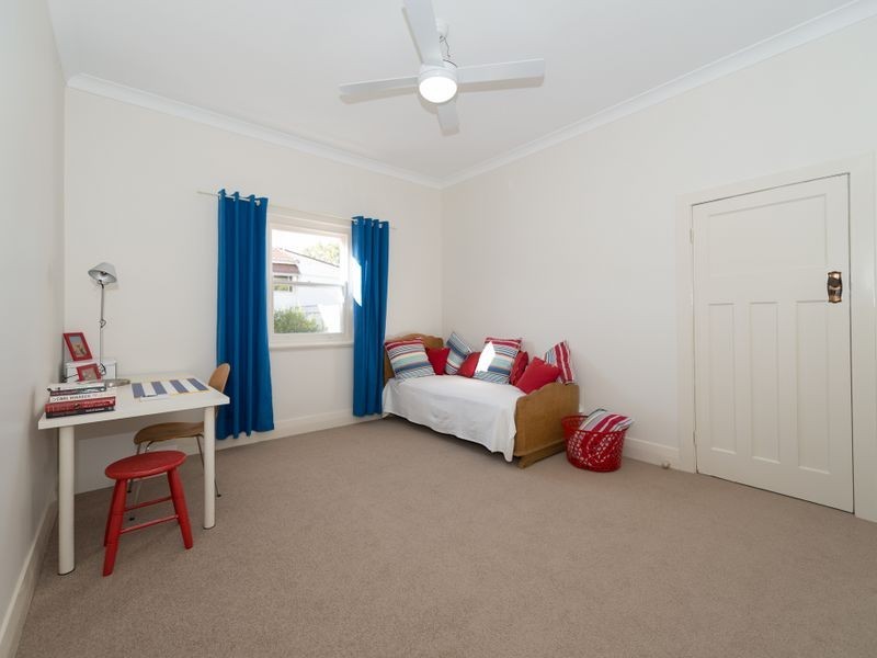 123 Upper Street, Tamworth NSW 2340