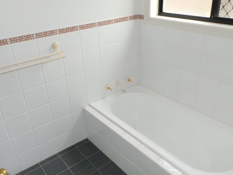 13 Wahroonga Drive, Tamworth NSW 2340