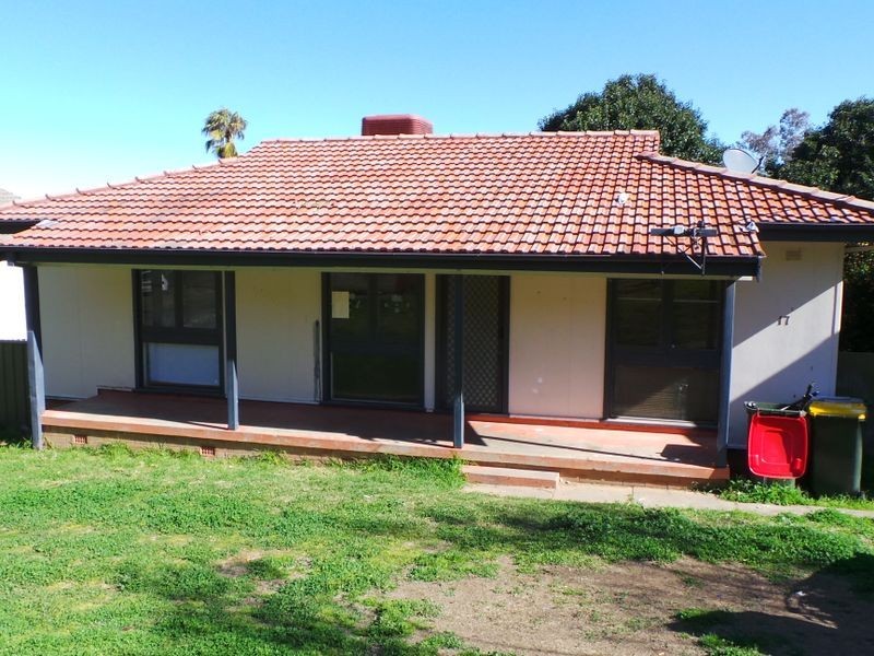 17 Mountview Crescent, Tamworth NSW 2340