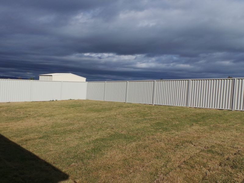 26 Drakeford Street, Tamworth NSW 2340