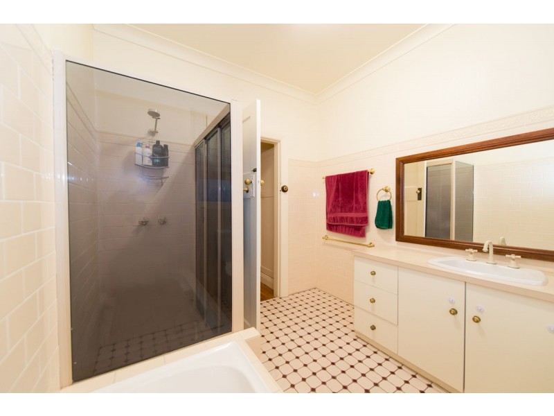 30 Raglan Street, Tamworth NSW 2340