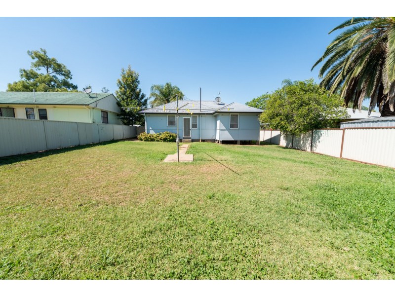 168 Robert Street, Tamworth NSW 2340