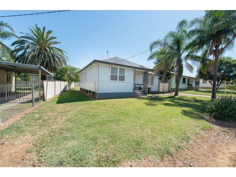 168 Robert Street, Tamworth NSW 2340