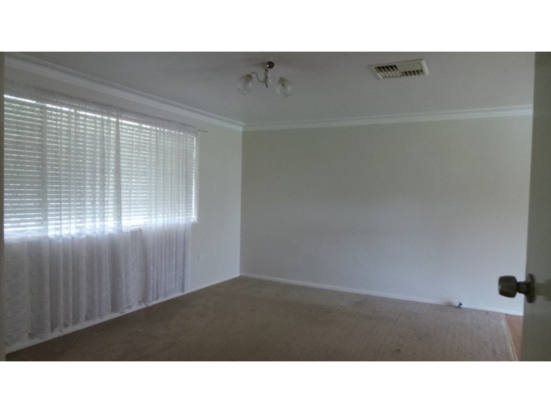 15 Kurrawan Street, Tamworth NSW 2340