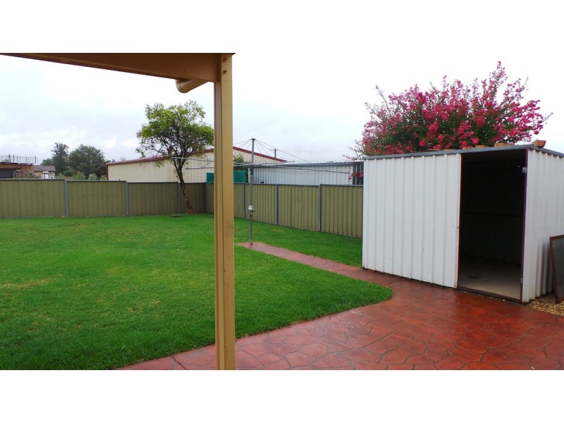 15 Kurrawan Street, Tamworth NSW 2340