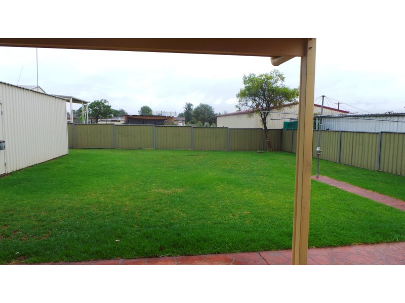 15 Kurrawan Street, Tamworth NSW 2340